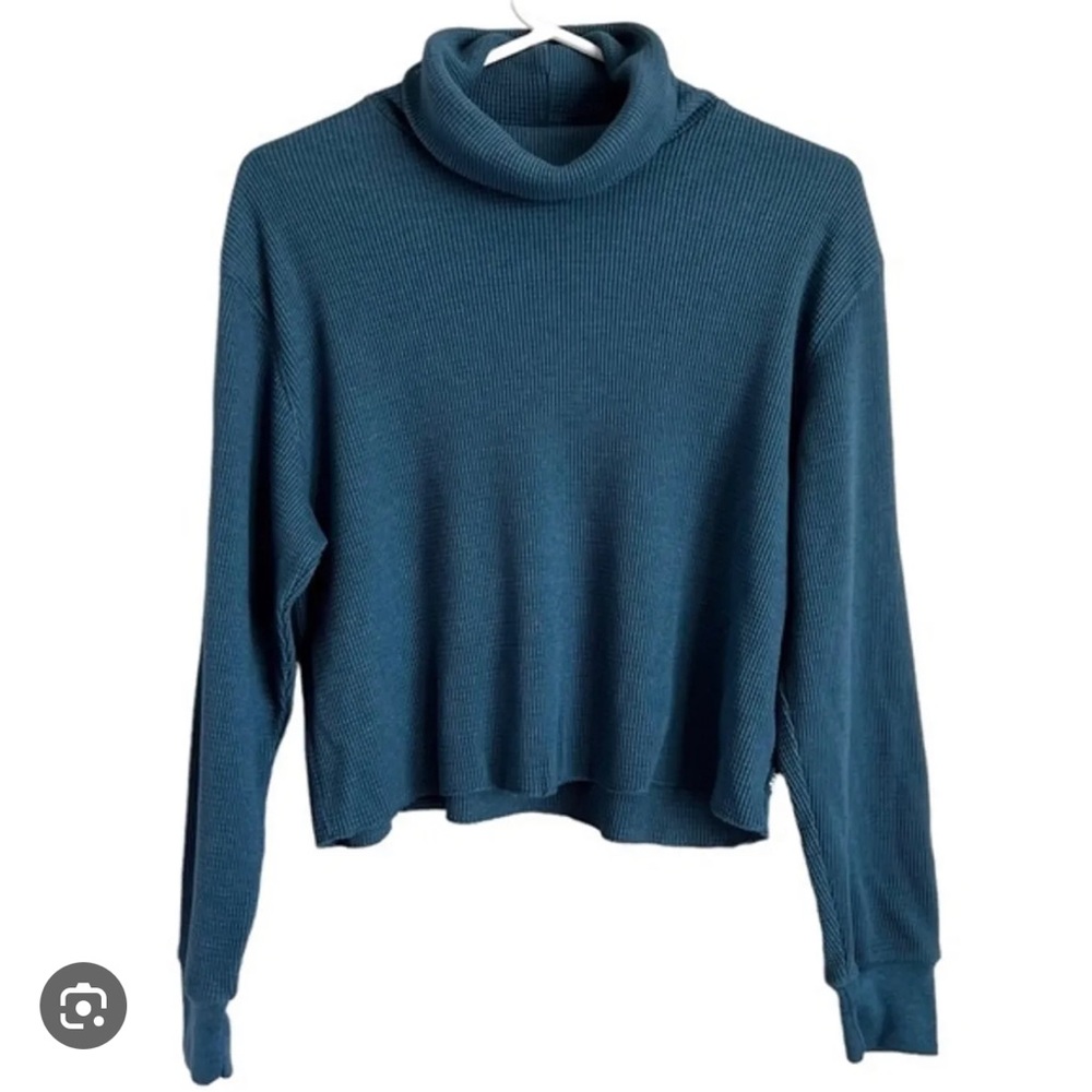 TNA aritzia turtleneck